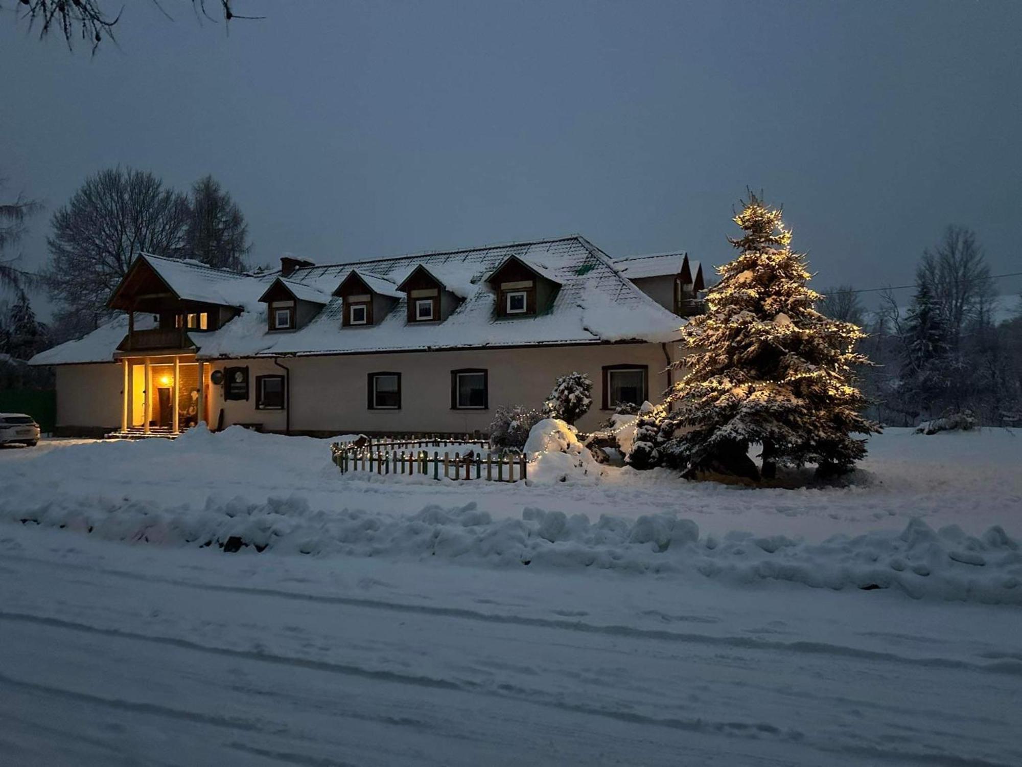 Latarnia Wagabundy Bieszczady Hotel Wola Michowa Buitenkant foto