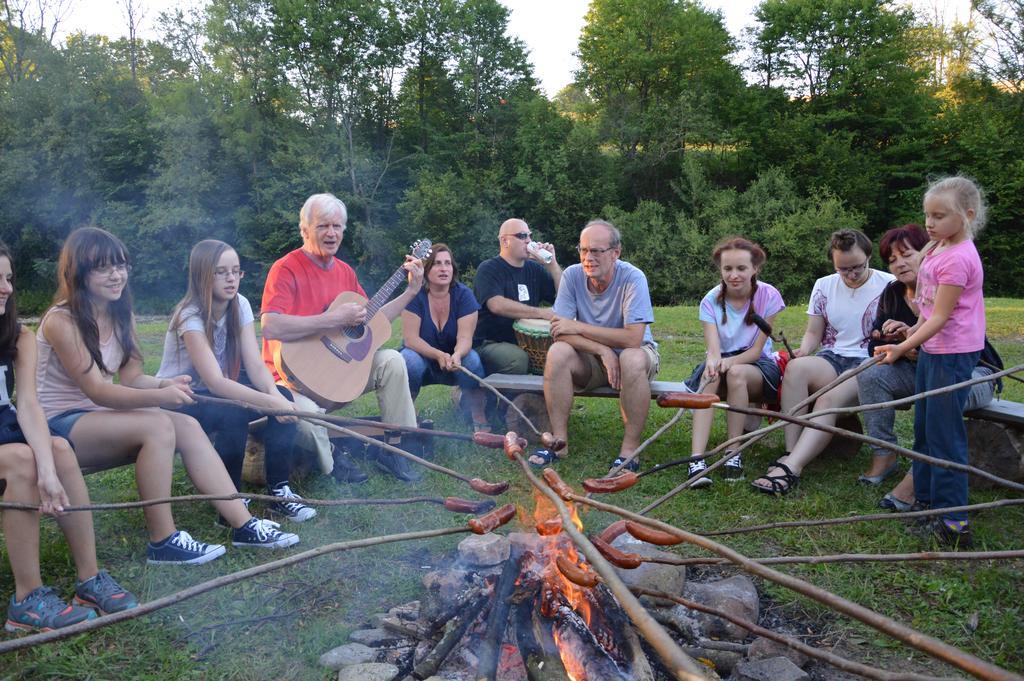 Latarnia Wagabundy Bieszczady Hotel Wola Michowa Buitenkant foto