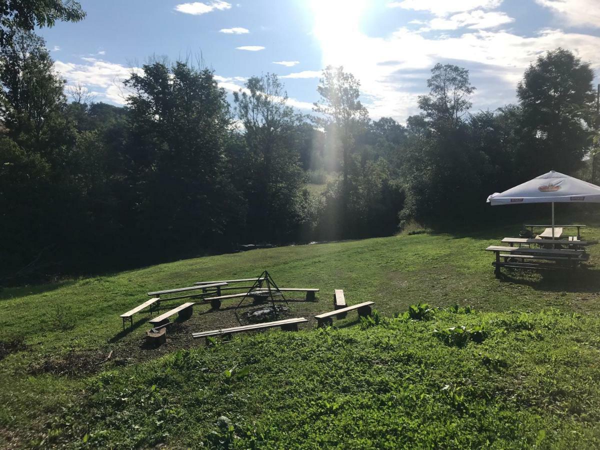Latarnia Wagabundy Bieszczady Hotel Wola Michowa Buitenkant foto
